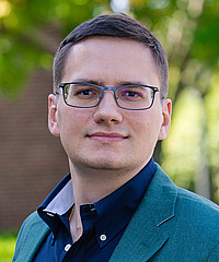 Lev Arzamasskiy headshot